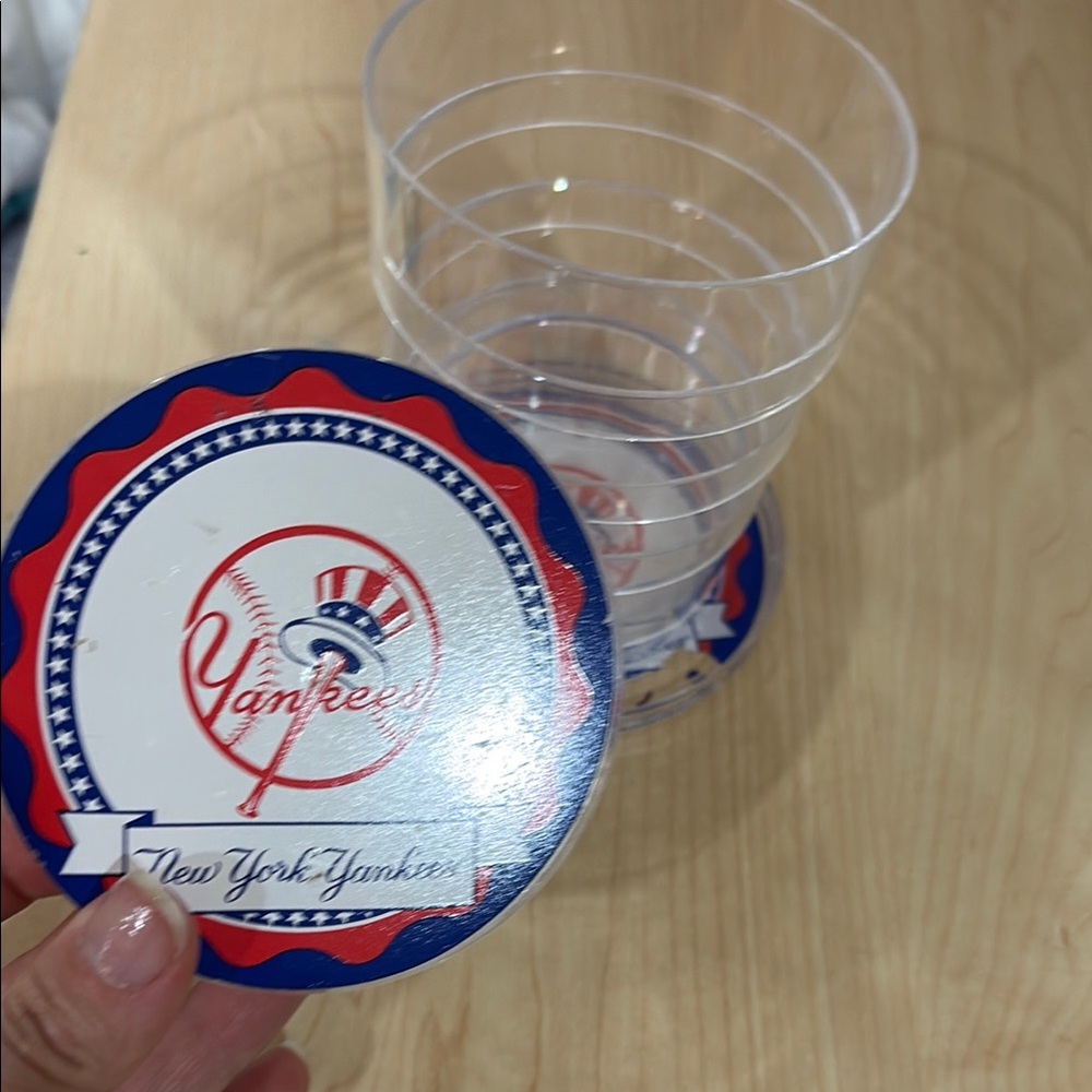 Yankees collapsible cup- convenient on the go ! Unused